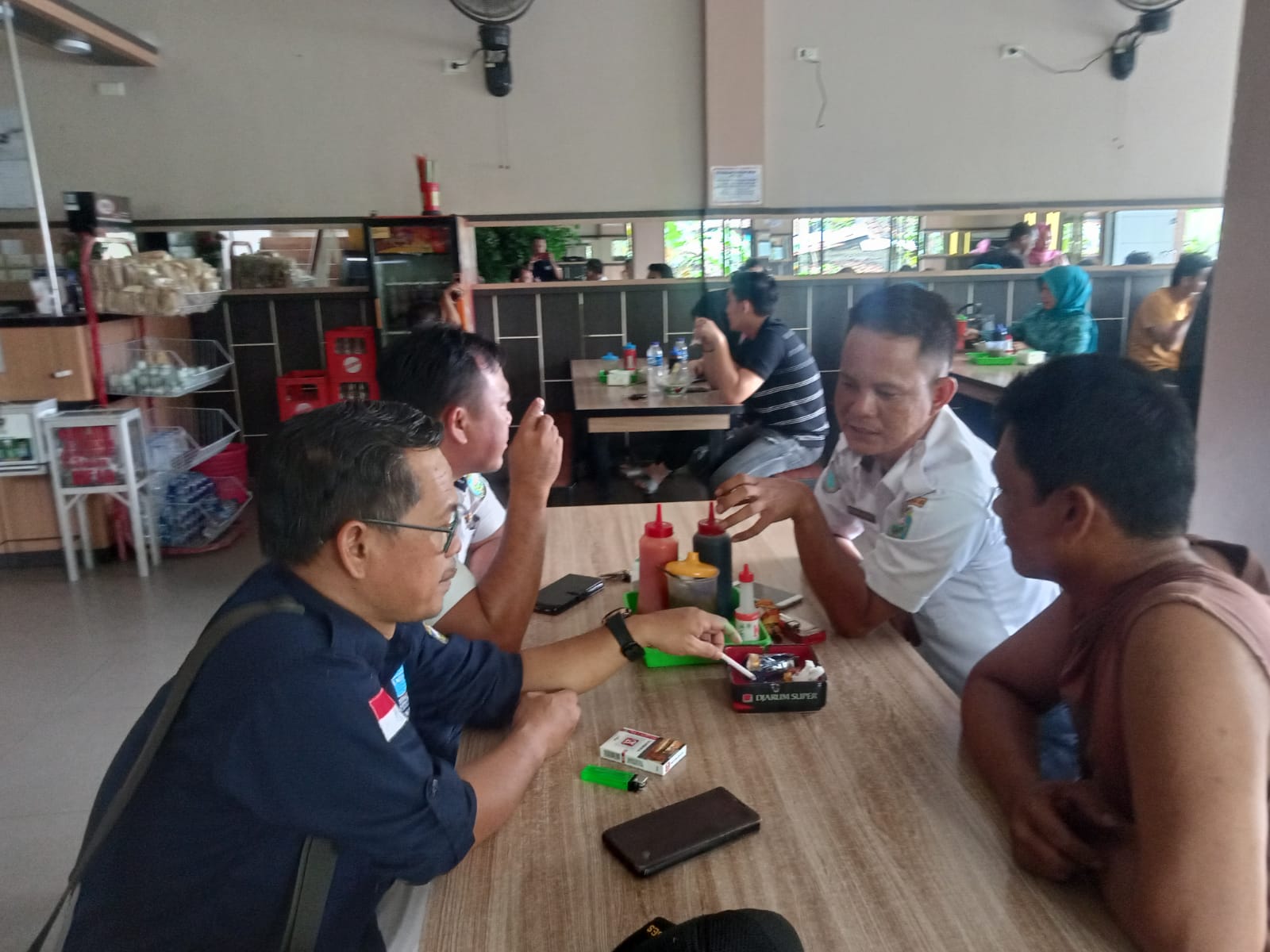 Dishub-BUMDes Survei Lokasi Parkir, Jukir Bakso Mas Dul Jadi Percontohan di Tanjung Baru