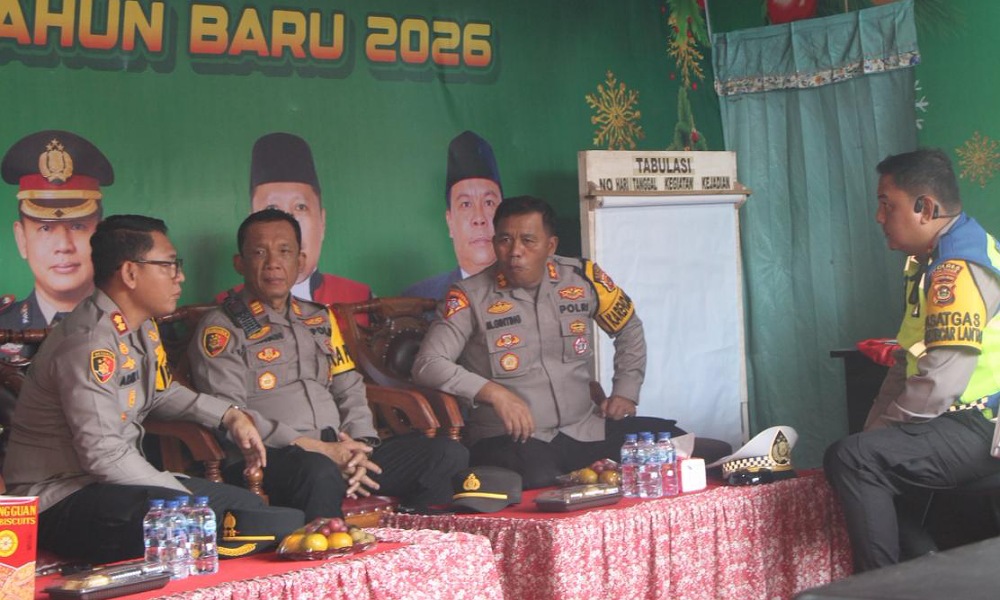Kapolres OKU Timur Cek Pos Pengamanan Ops Lilin Musi 2025