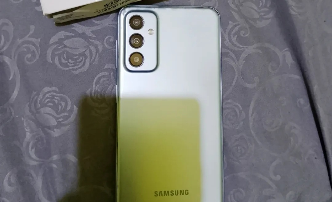 Cek Perbedaan Spesifikasi, Fitur dan Harga Infinix Note 12 VIP dengan Samsung Galaxy M23 5G