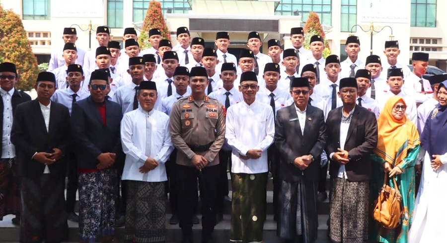 Peringati Hari Santri 2026, Pemkab OKU Timur Gelar Lomba Marawis dan Serahkan Apresiasi Pesantren