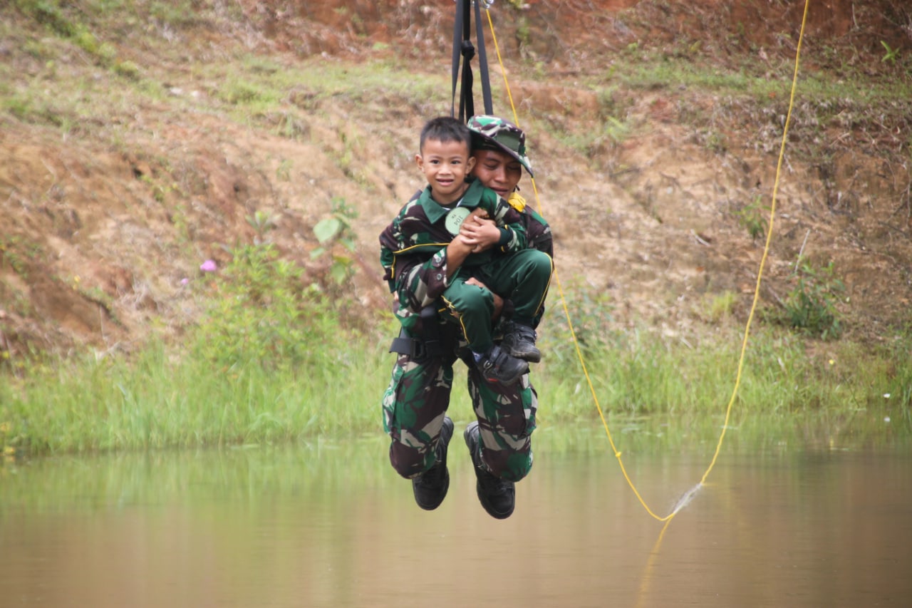 Bermain Outbond, Renang Hingga Lomba Mewarnai di Batalyon Armed Bikin Nambah Pengetahuan Anak