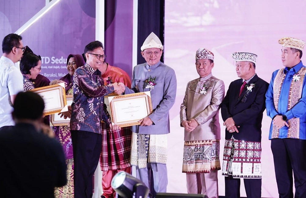 Bupati OKU Timur Lanosin Raih Penghargaan di Hari NTD Sedunia, Wujudkan OKU Timur Bebas Penyakit Frambusia