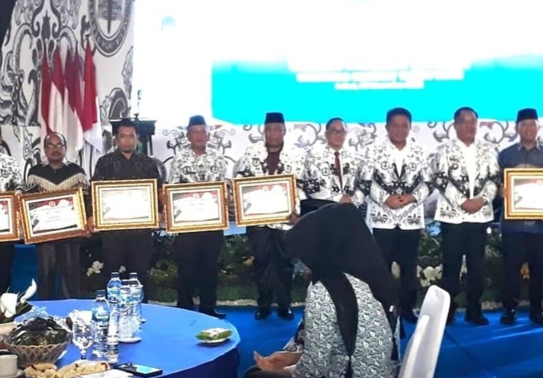 Pemkot Prabumulih Terima Penghargaan ‘Insan Kolaboratif Pendidikan di Sumsel’