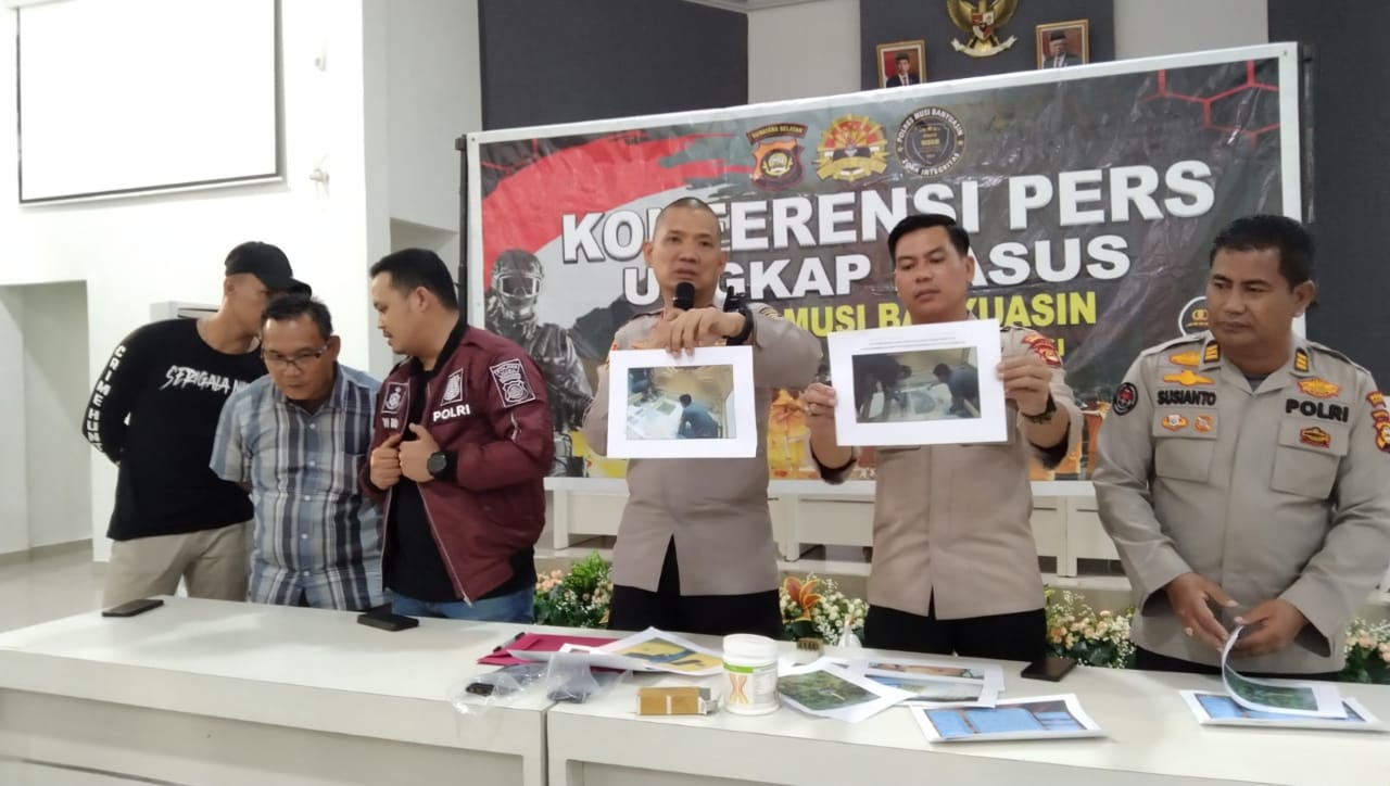 Bunuh Diri Pakai Senpi Rakitan Gagal, Kades Bayat Ilir Malah Jadi Tersangka