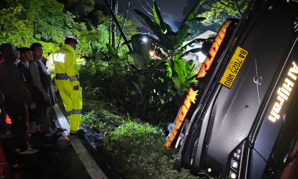 Bus Masuk Jurang di Lahat, Laporan Darurat 110 Selamatkan Penumpang