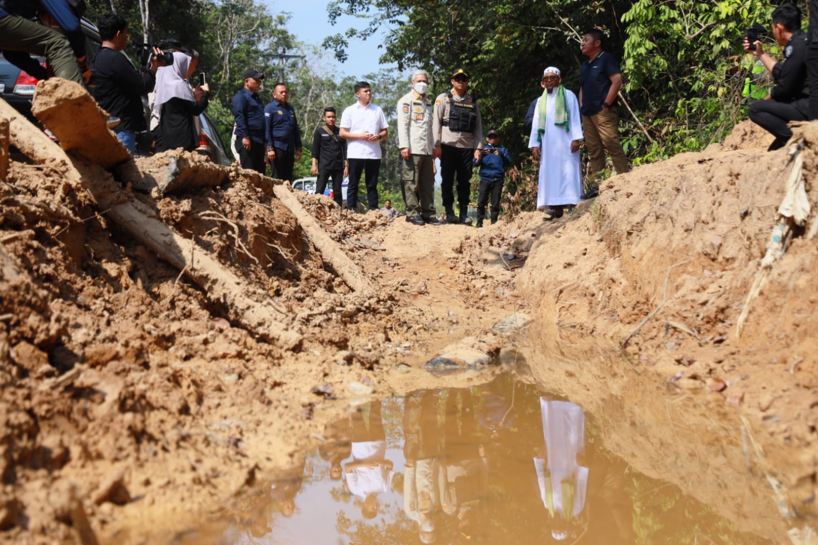 Jalan Rusak Parah di Kabupaten OKI, Pemprov Segera Alokasikan Anggaran Perbaikan 