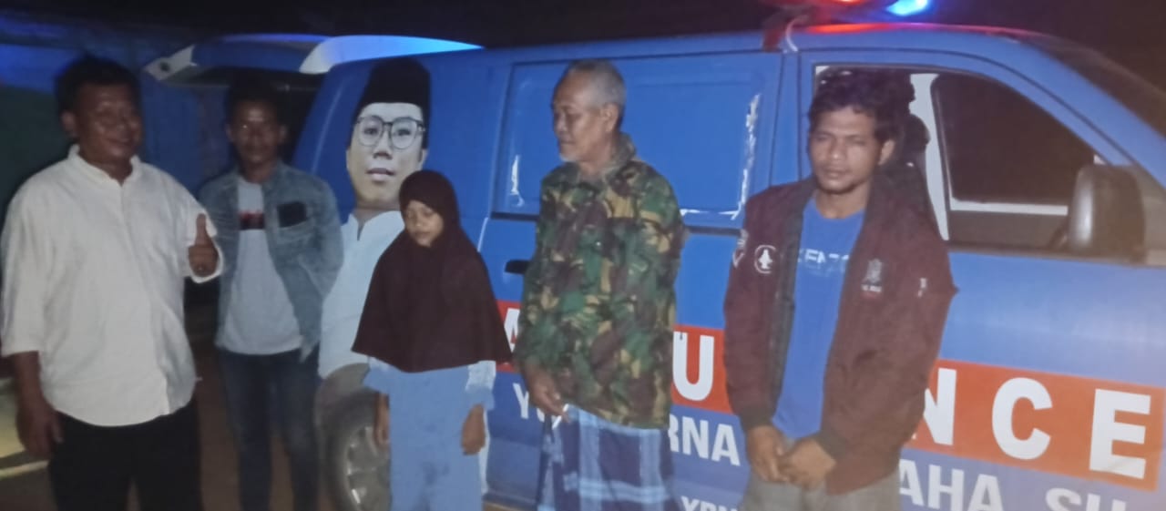 Sakit Bengkak Perut, Relawan YPN Bawa Warga Merbau ini Berobat ke Palembang 