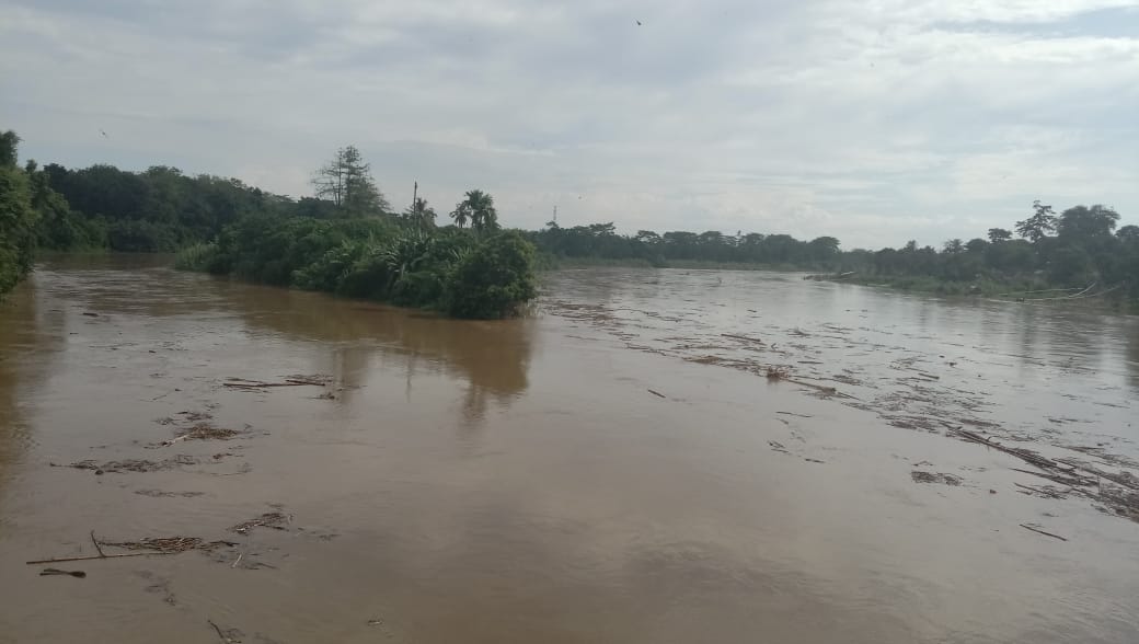 Terpantau di Jembatan Komering Martapura, Air Sungai Terus Meluap, BPBD OKU Timur Ingatkan Ini