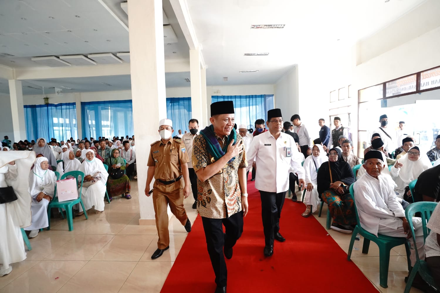 OKU Timur Kabupaten Terbanyak Kedua CJH di Sumsel, Enos: Alhamdulillah, Saya Bangga!