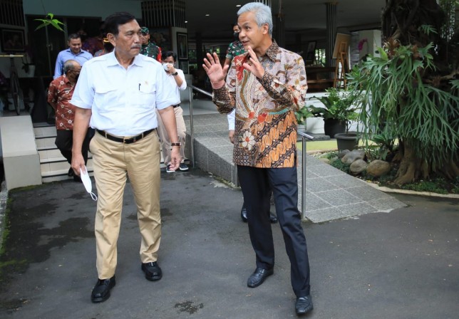 Ganjar-Luhut Sepakat Tunda Kenaikan Tiket Masuk Candi Borobudur