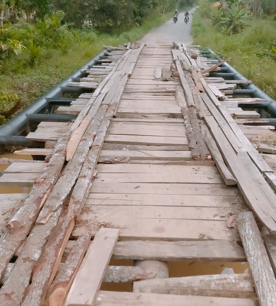 Masyarakat Pertanyakan Pembangunan Jembatan Desa Bungin Jaya