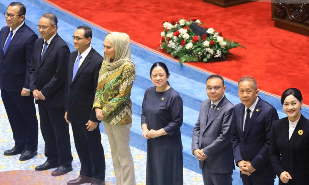 Daftar Nama Lima Pejabat Anggota Dewan Komisioner OJK oleh DPR RI