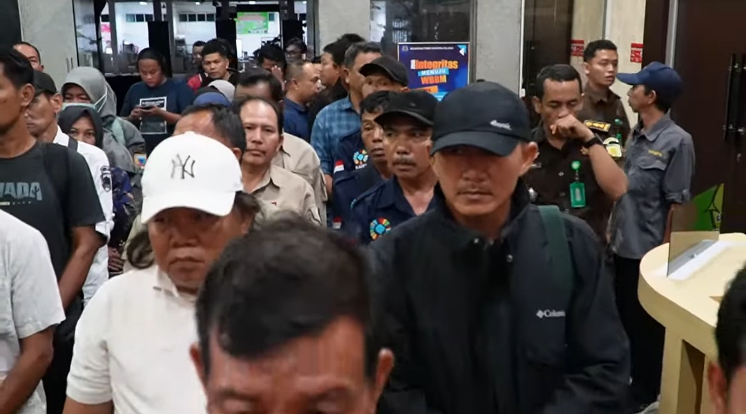 Kejati Sumsel OTT di Kantor Camat Pagar Gunung Lahat, 22 Orang Di Ciduk Termasuk ASN dan Para Kades