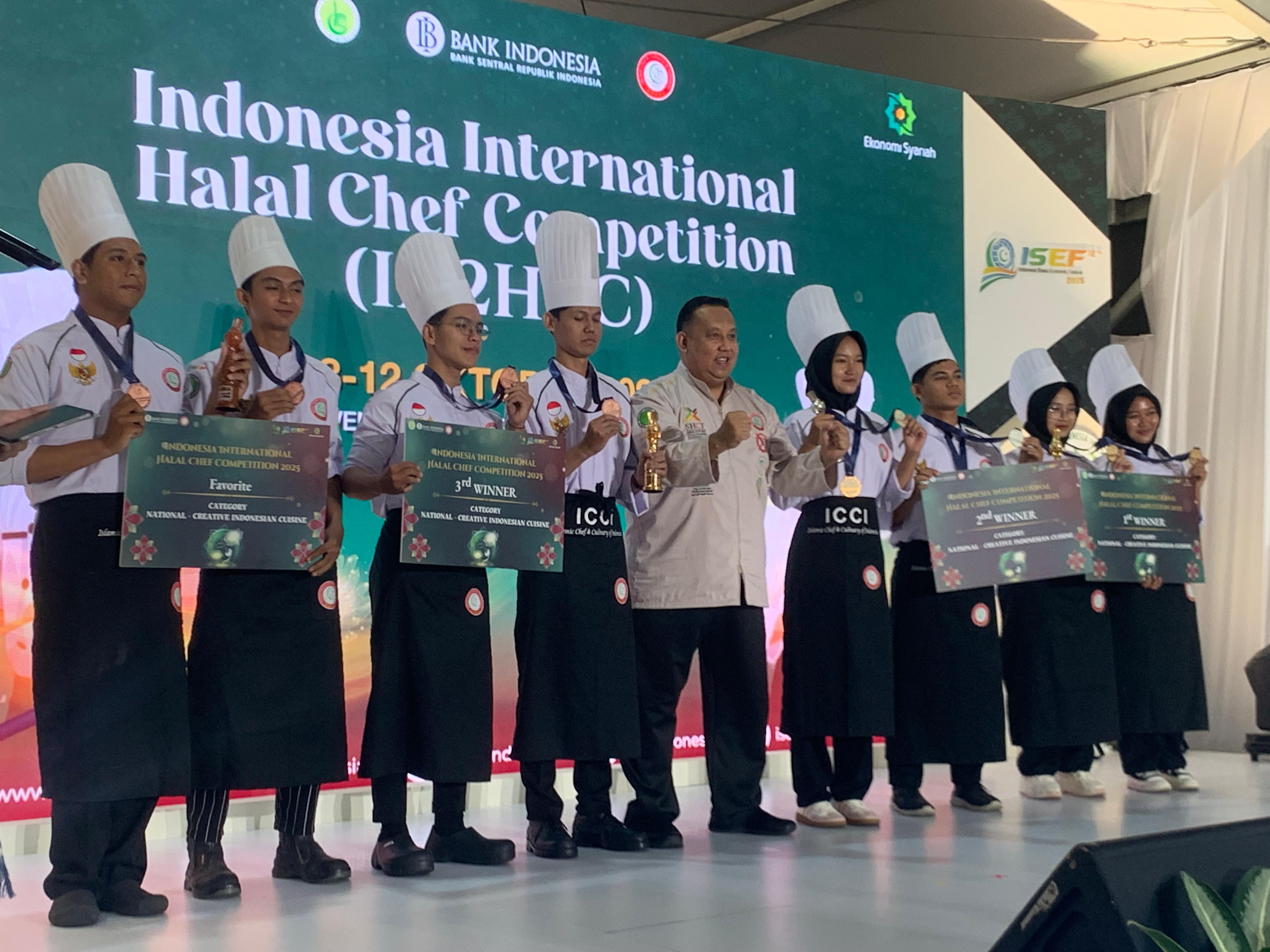 Pelajar SMK Negeri 1 BMR Banggakan OKU Timur, Berhasil Raih Prestasi di Ajang Chef Halal Internasional