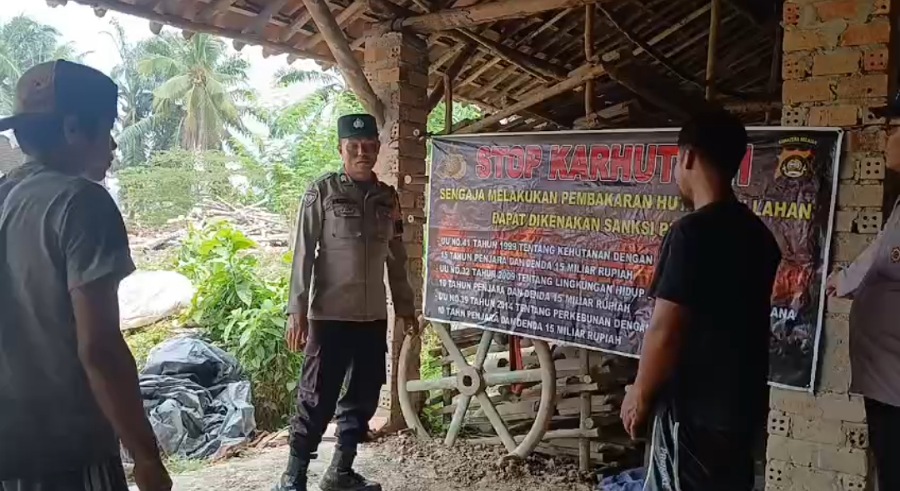 Patroli Mitigasi Karhutla, Polsek BP Peliung Sisir Dua Desa Rawan Kebakaran Lahan