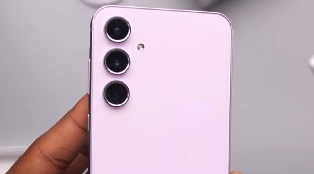 Samsung Galaxy A55 5G atau Xiaomi 14T, Harga Selisih Rp500 Ribuan Performa Sama