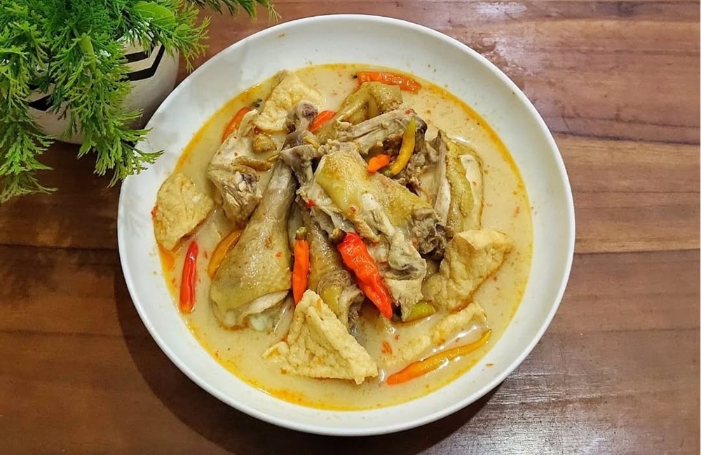 Bikin Kare Ayam Kampung dengan Bumbu Khas yang Pas 