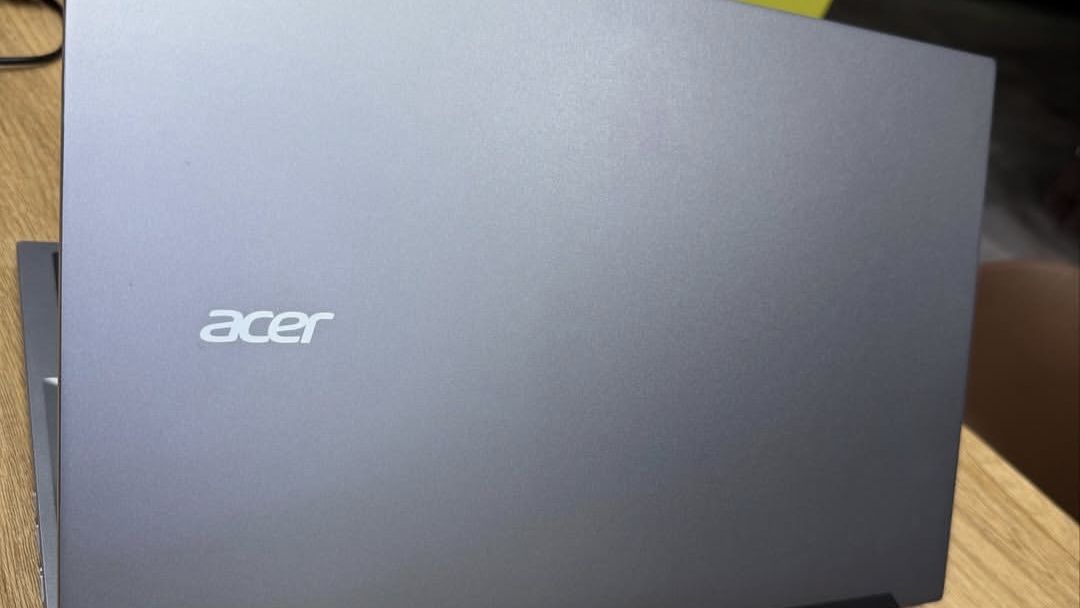 Acer Aspire Lite: Layar Ful HD dengan Bezel Tipis, Perfroma Gahar