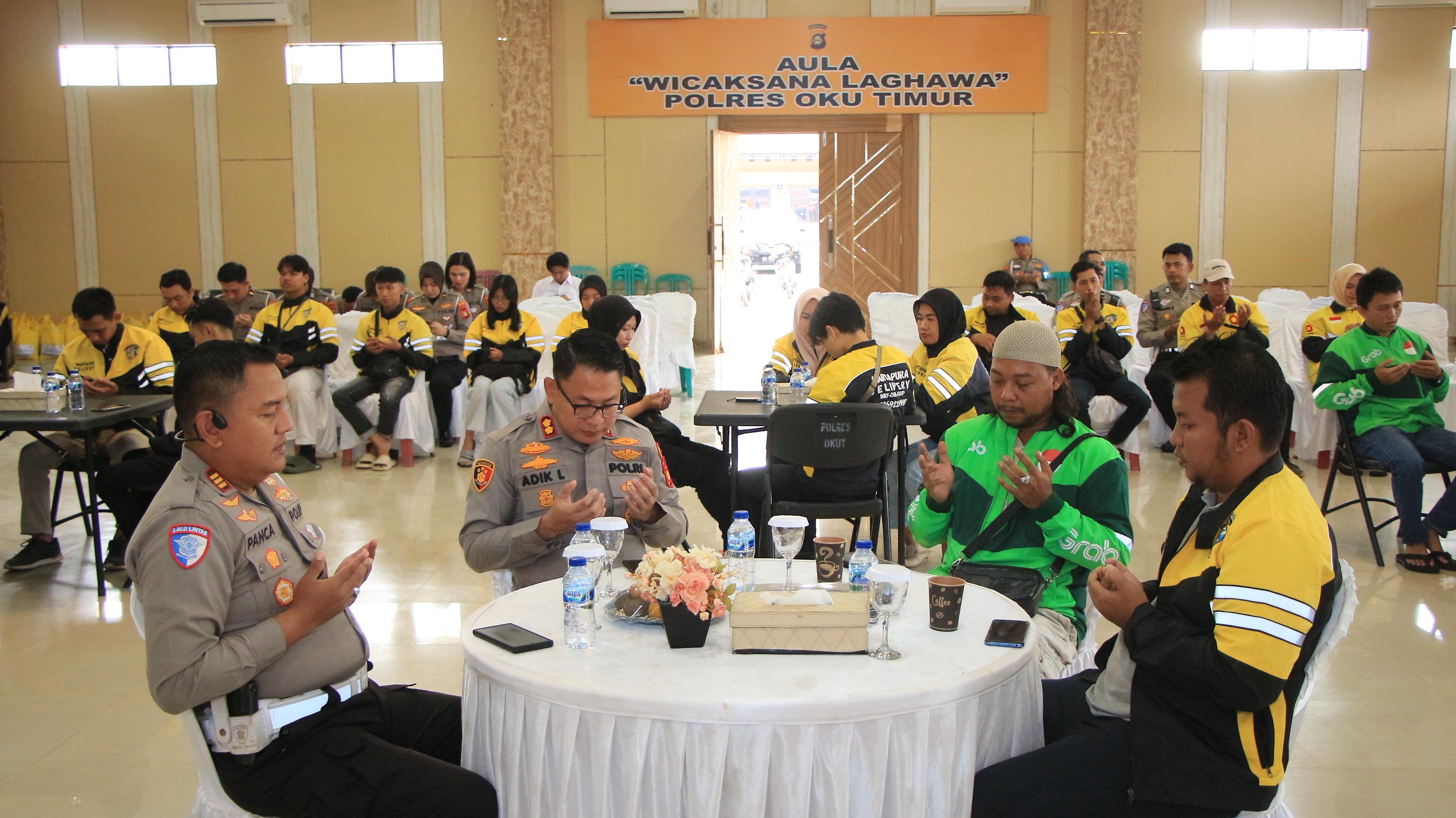 Polres OKU Timur Bangun Solidaritas Bersama Komunitas Ojek Online 