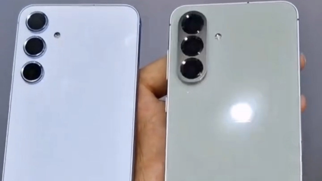 Samsung Galaxy A56 5G vs Samsung Galaxy A55 5G: Fisik Beda Tipis, Mending Mana?