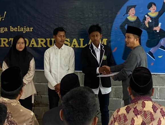 Alhamdulillah, 35 Warga Belajar PKBM Smart Darussalam Diwisuda, Hardo: Kami Beri Kesempatan Seluas-luasnya