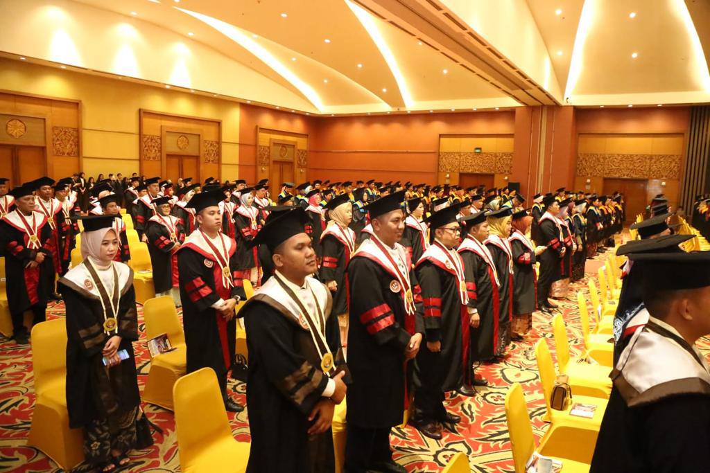 Wisuda Sarjana dan Magister Stisipol Candradimuka Tetap Survive Karena Kepercayaan Masyarakat