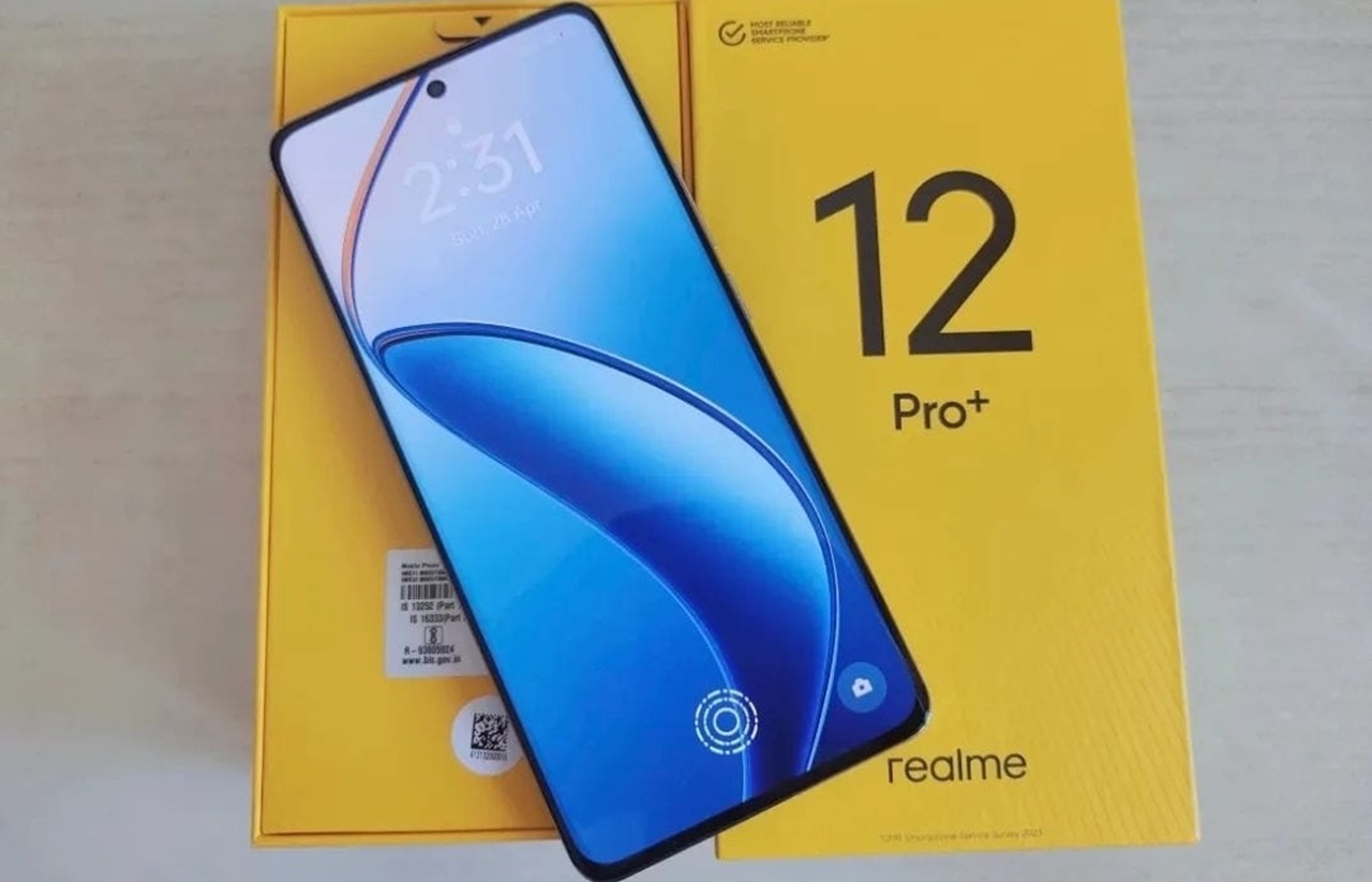 Perbandingan Realme 12 Plus pro 5G vs  Realme 11 Pro Plus 5G, Harga Sama Spesifikasi Unggul Mana?