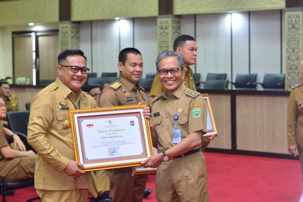 Pemkab dan Pemkot Diminta Laporkan Kinerja yang Sebenarnya 