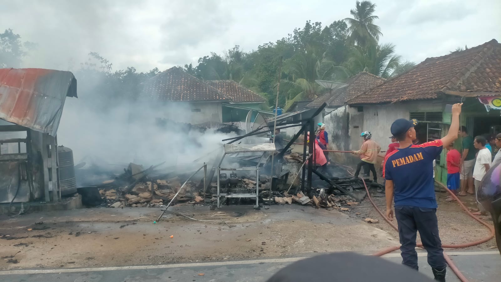 Ada Kebakaran, Stok Air Pemadam Malah Kosong