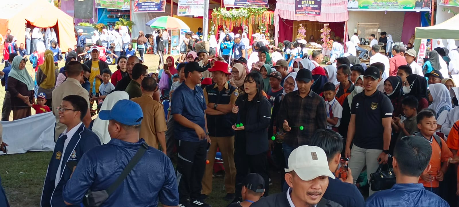 Kemeriahan Lomba Tradisional Oleh KORMI di HUT OKU Timur Ke 19