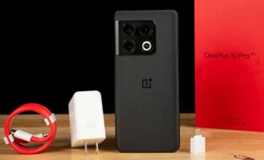 OnePlus Ace Pro 10T 5G:  Smartphone Chipset Snapdragon 8 Gen 1, Layar Fluid AMOLED 120Hz