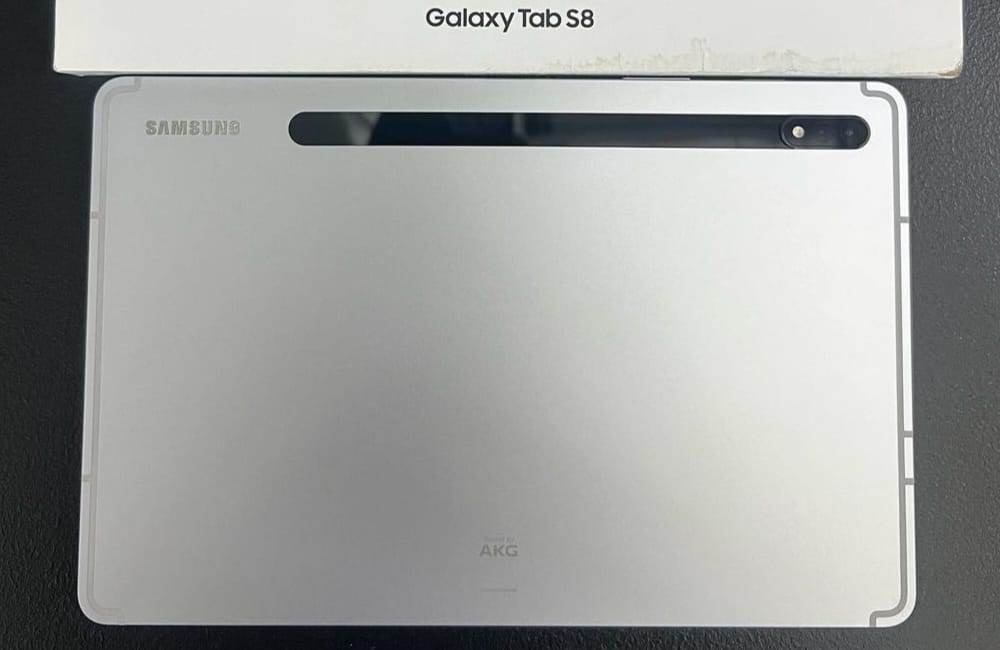 Tablet Samsung Galaxy Tab S8 WiFi, Bawa Desain Elegan dan tipis dengan Dibekali Baterai Jumbo