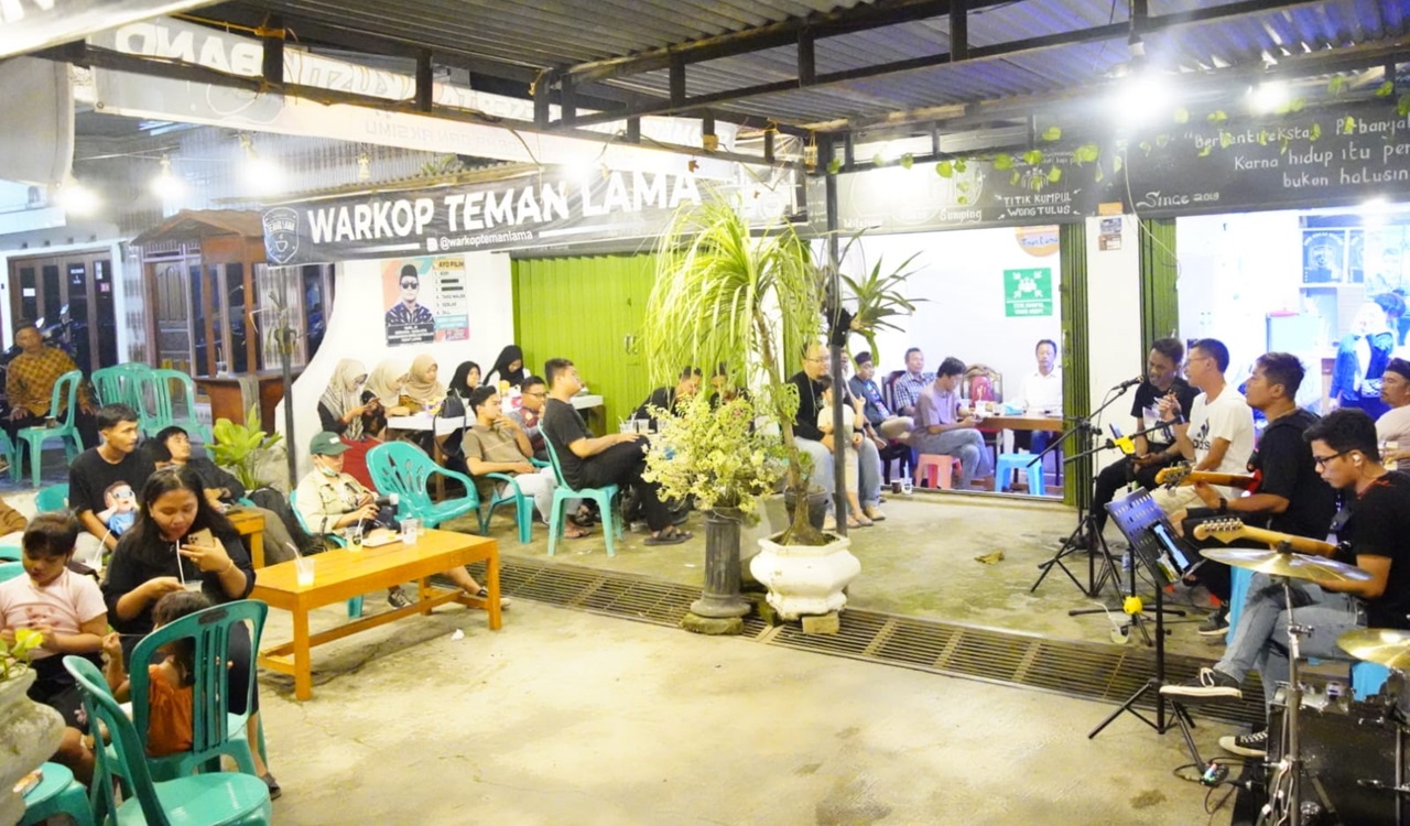 Sambil Live Musik, Cawabup Yudha Diskusi Bersama Gen Z