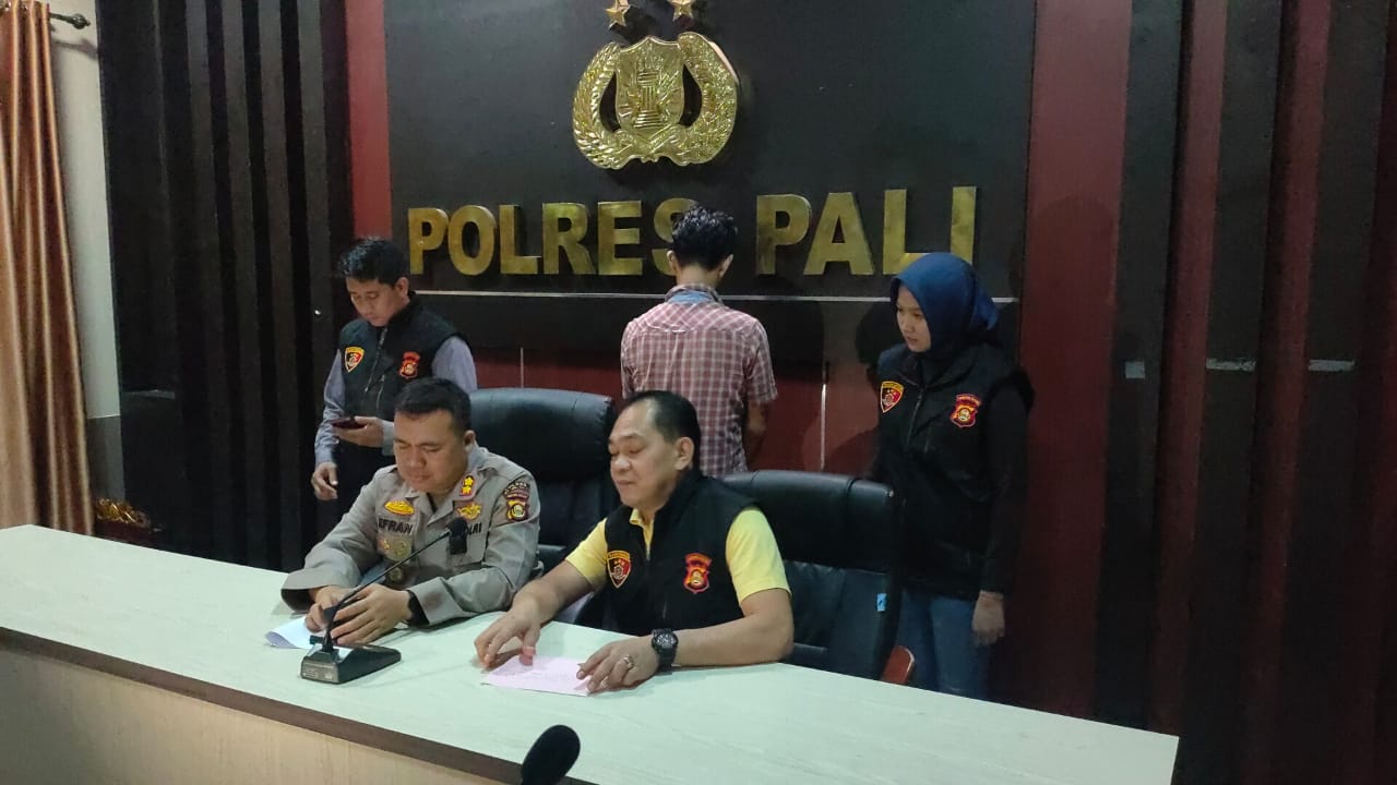 Diduga Gelapkan Dana Desa, Oknum Kades Purun Timur Kabupaten Pali Ditahan