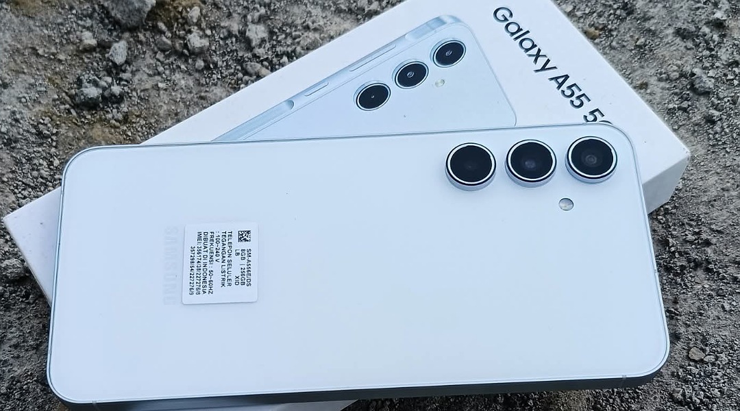 Menggunakan Perangkat UFS 3.1 Samsung Galaxy A55 5G Mampu Mentransfer Data 3X Lebih Cepat
