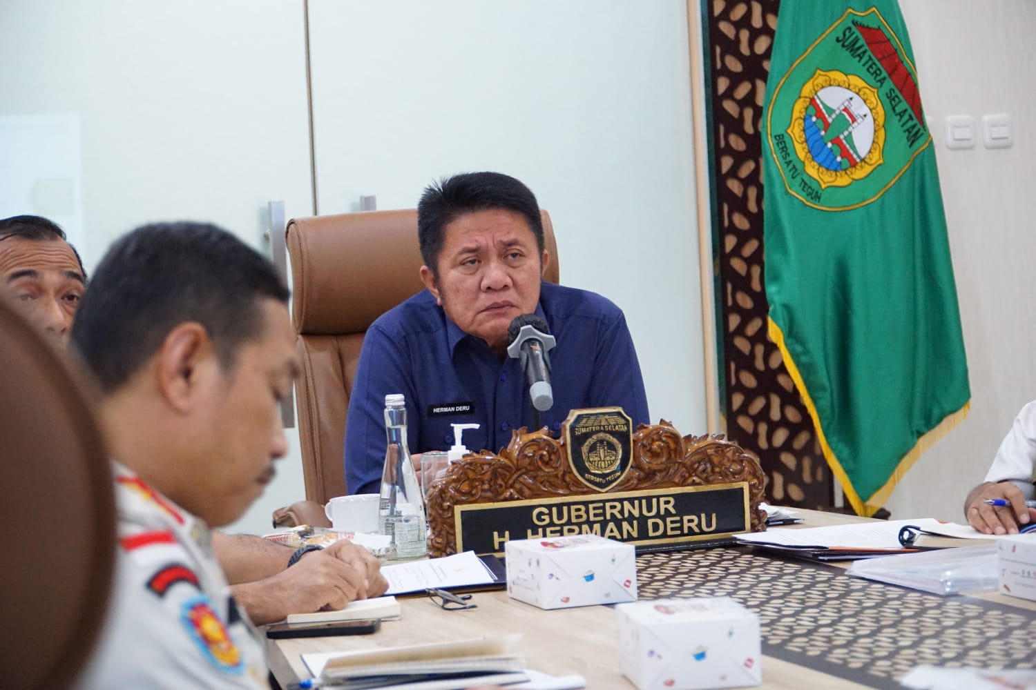 Gubernur Ambil Sikap Tegas Kandangkan Truk dan Tronton Melitas Dalam Kota Palembang Diluar Jam Operasional