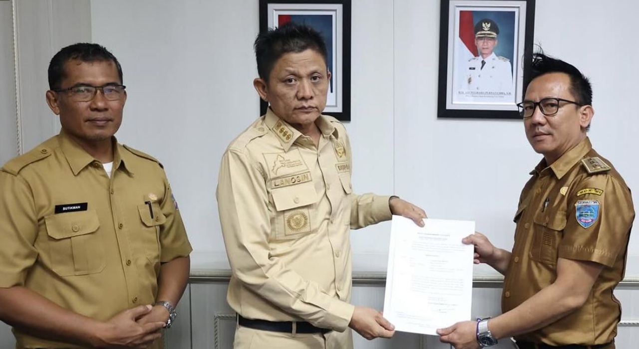 Bupati Enos Resmi Tunjuk Pengganti Direktur RSUD Martapura, ini Orangnya