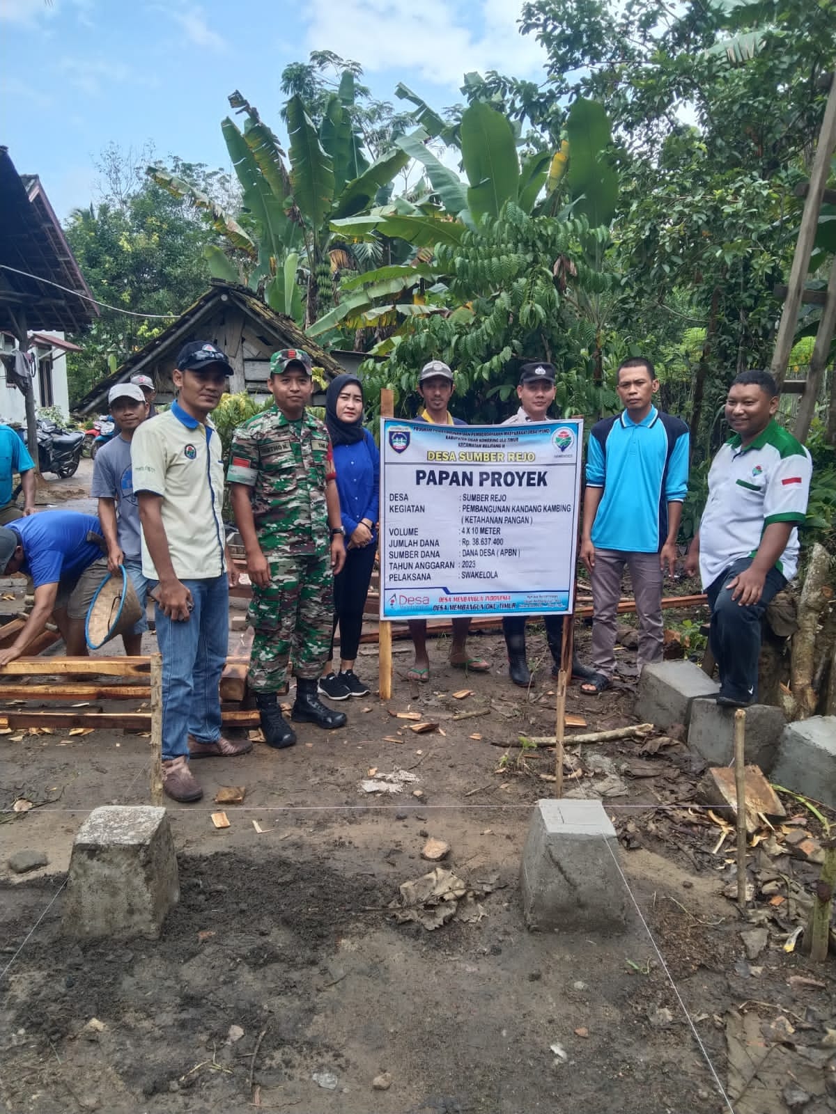 Tingkatkan Ketahanan Pangan dengan Bangun Kandang Kambing 