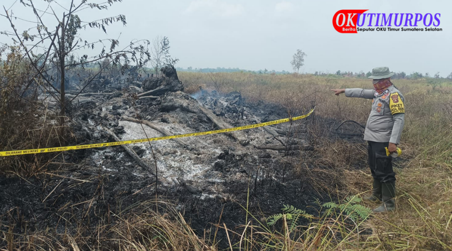 Tim Polsek Madang Suku I Cek Titik Panas di Kartamulya OKU Timur, Pemadaman Terkendala Alat
