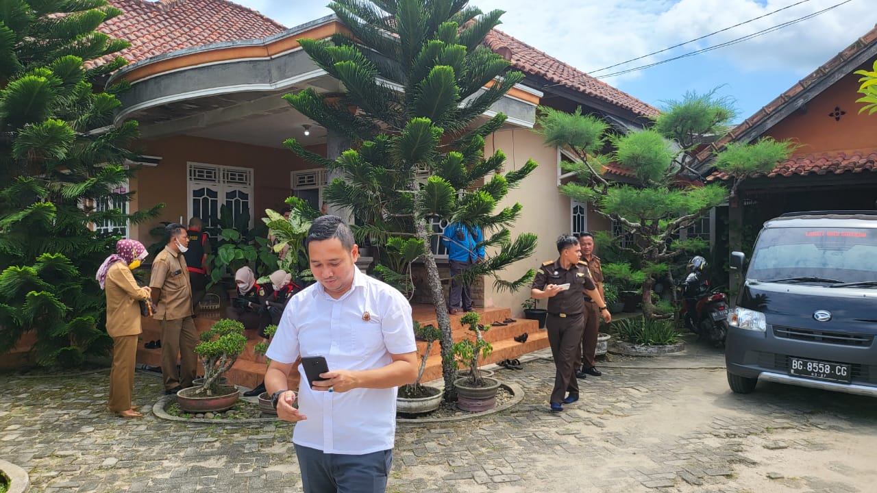 Breaking News, Rumah DMS Digeledah Kejari