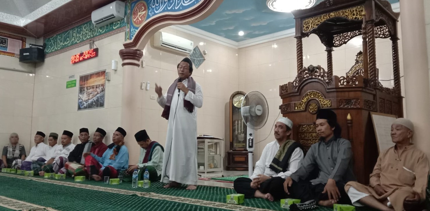 Peringatan Nuzulul Qur'an di Masjid Al-Hidayah Terukis , Ustad Rofiq: Yuk! Kita Raih Keberkahan Al-Qur'an