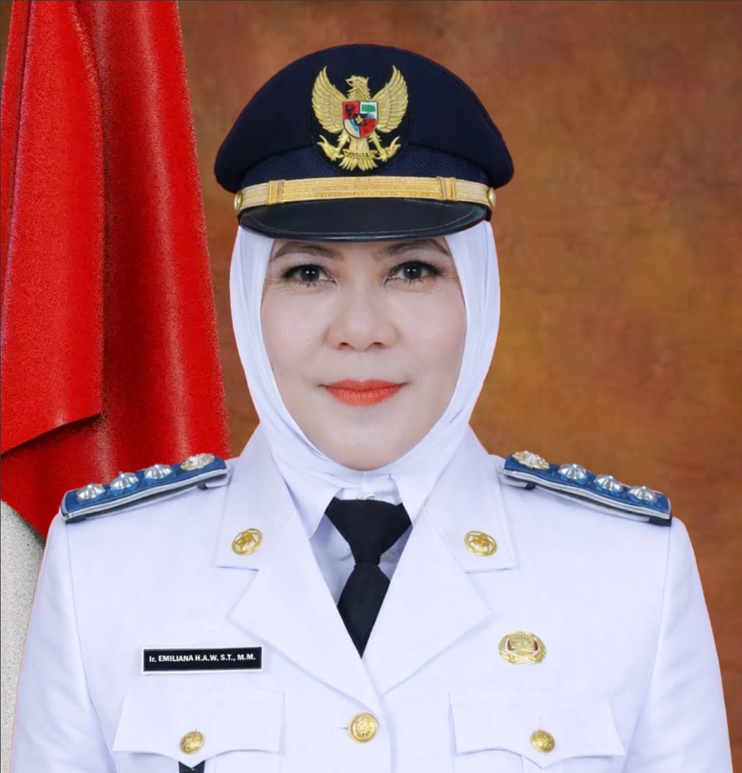 Camat Martapura Ir Emiliana Himbau Warga Sukseskan SE2026