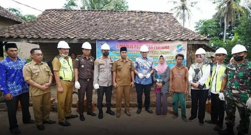 Bupati Enos dan Kadin Perkim Launching Program BSPS Tahun 2022, Target 3 Bulan Rampung