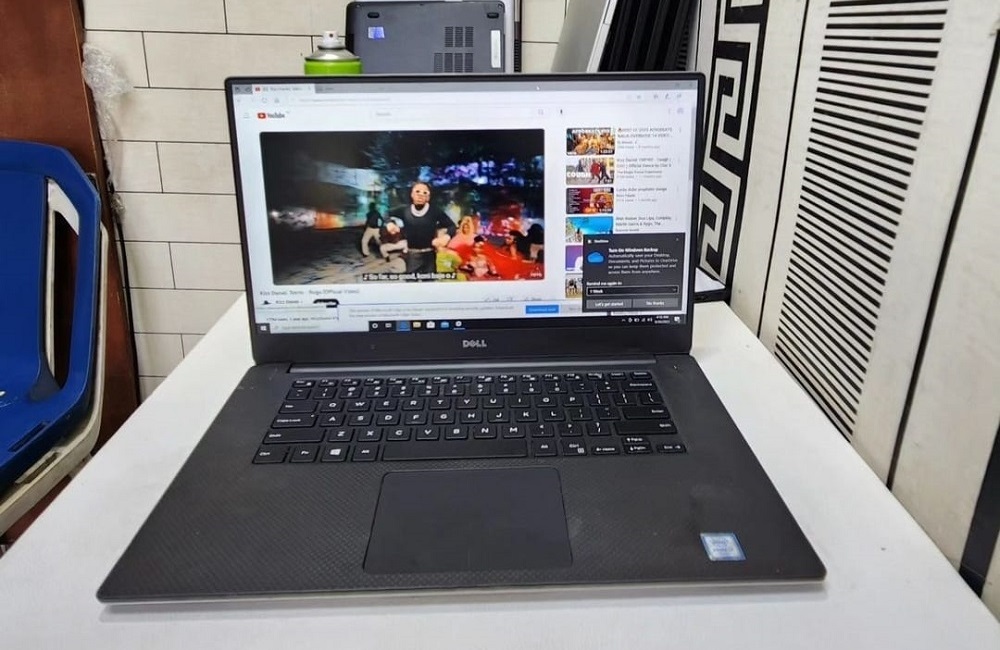 Meluncur Dengan Harga Rp 52,4 Juta, Dell XPS 15 9530 Laptop Performa Kencang RAM 32 GB