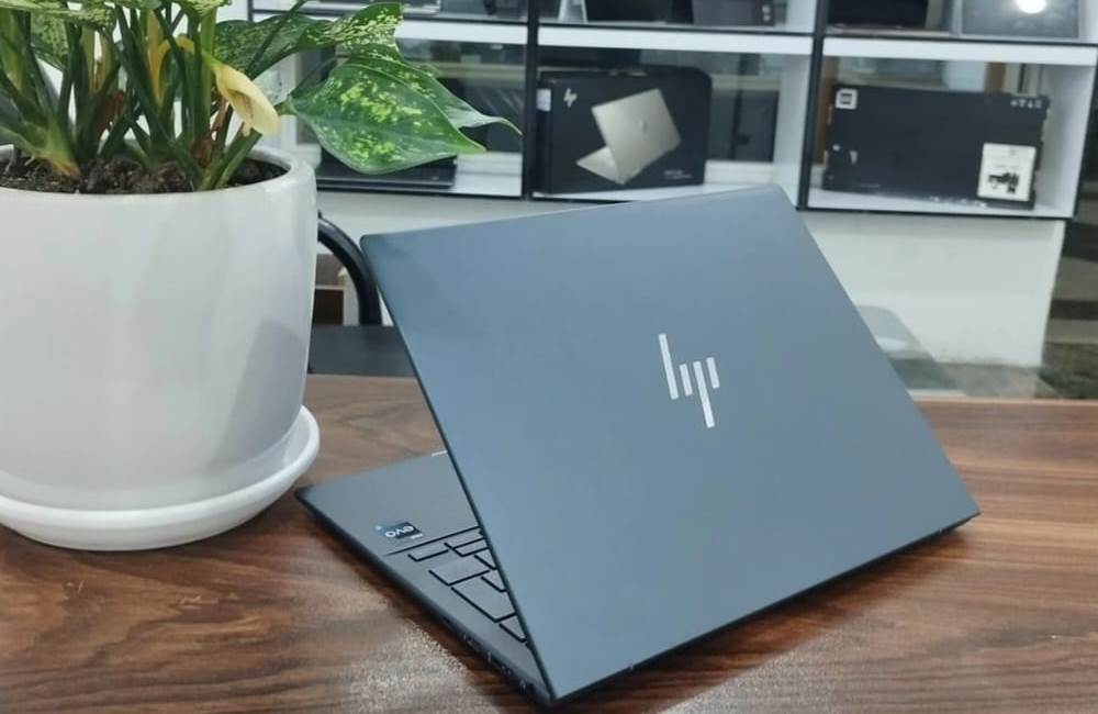Review HP Elite Dragonfly G3, Laptop Performa Kencang Ram 16 Gb Harga Selangit