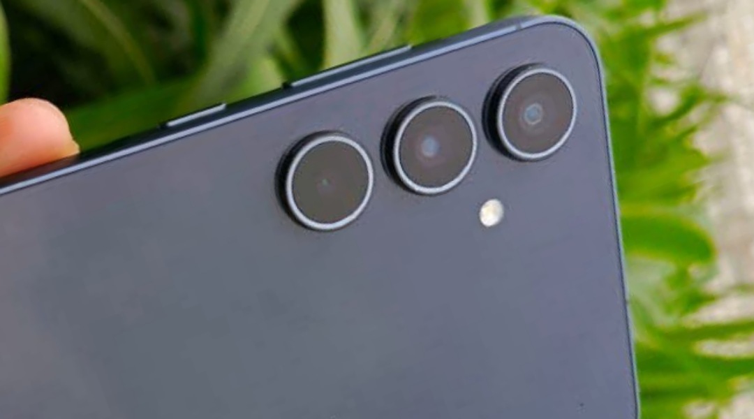 Samsung Galaxy A55 5G dan Galaxy S24 Plus, Ponsel Flagship Performa, Layar dan Fitur Kamera yang Canggih