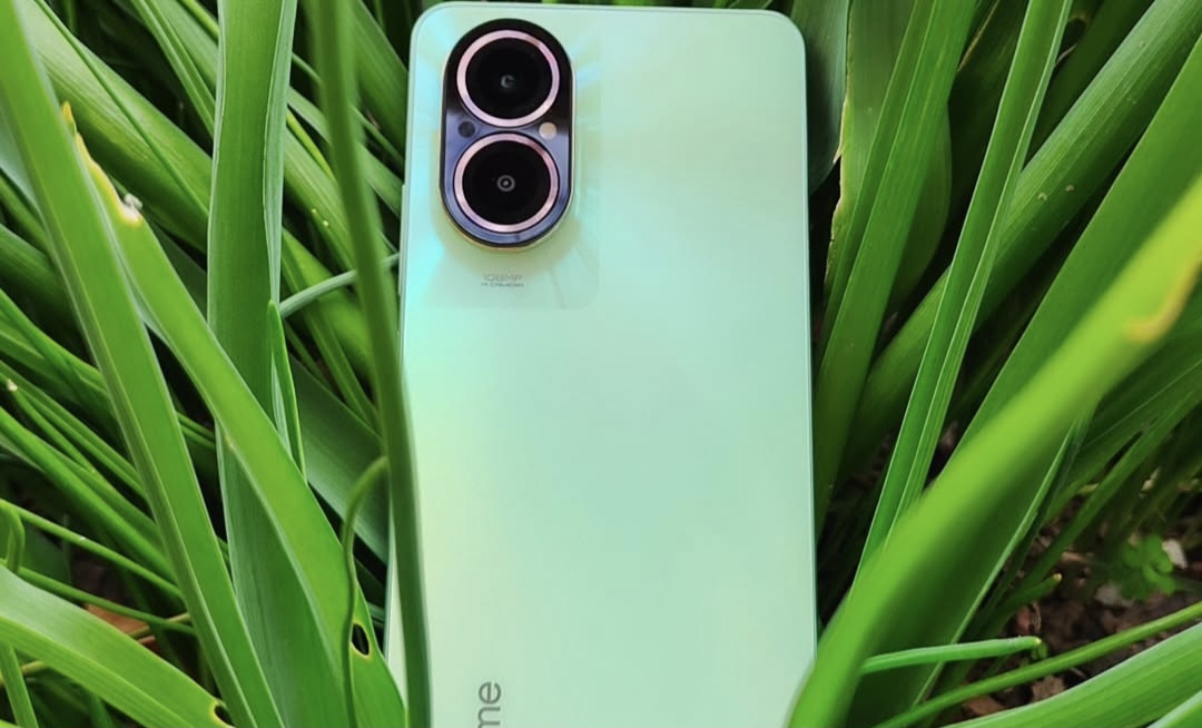 Duel Hp POCO X5 5G Vs Realme C67 4G,Spesifikasi Mempuni,Mana yang Terbaik?