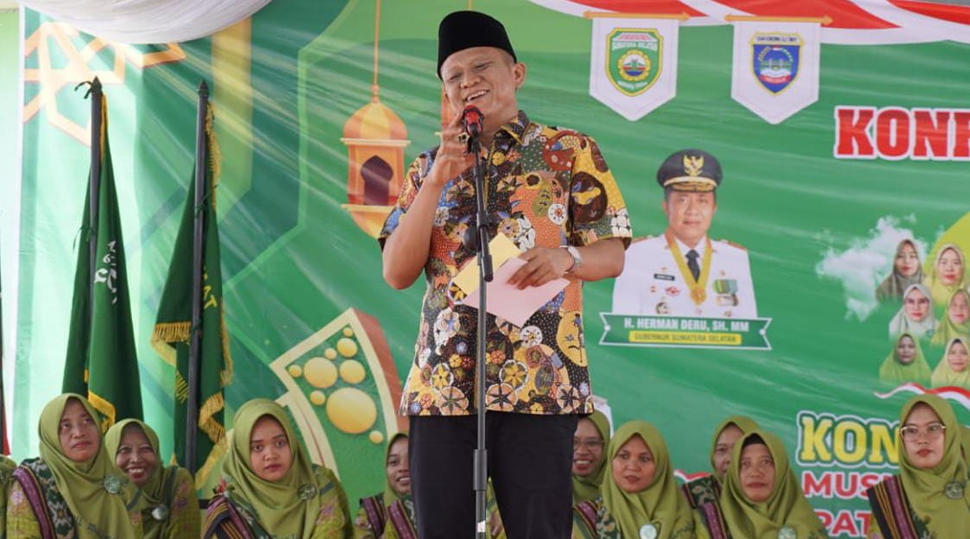 Bupati Enos: Pemimpin Baru Muslimat NU OKU Timur Harus Bawa Maslahat Bagi Umat