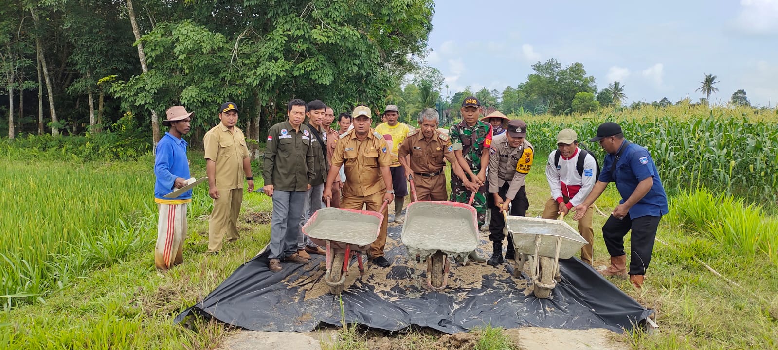 Desa Karang Menjangan Mulai Lakukan Pembangunan Insfratruktur Jalan