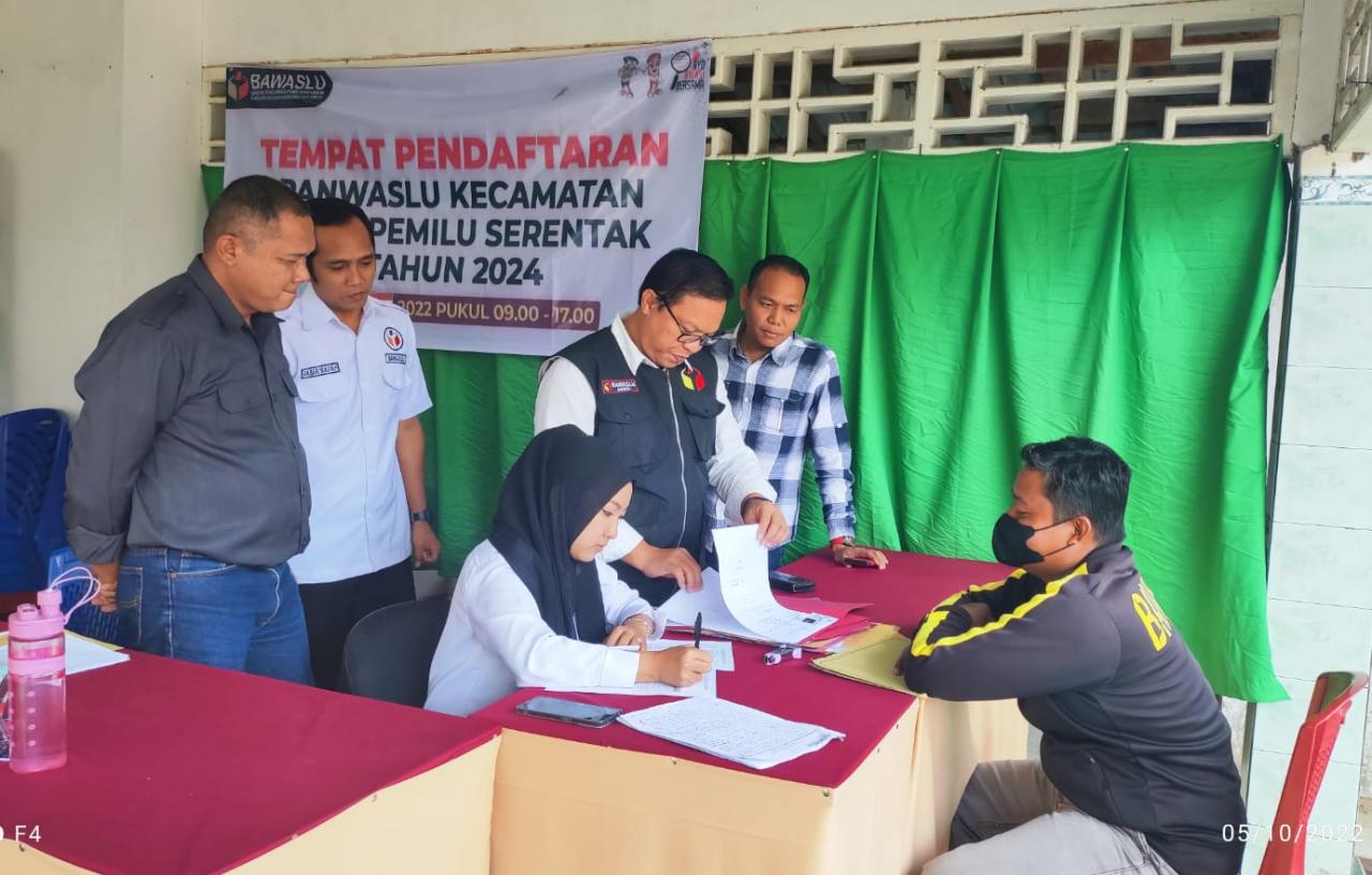 Siap-siap, Besok Bawaslu OKU Timur Umumkan Calon Panwascam yang Lolos Seleksi Administrasi